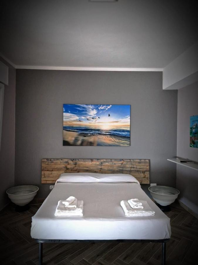 Hotel The House Of The Waves Brindisi Zewnętrze zdjęcie
